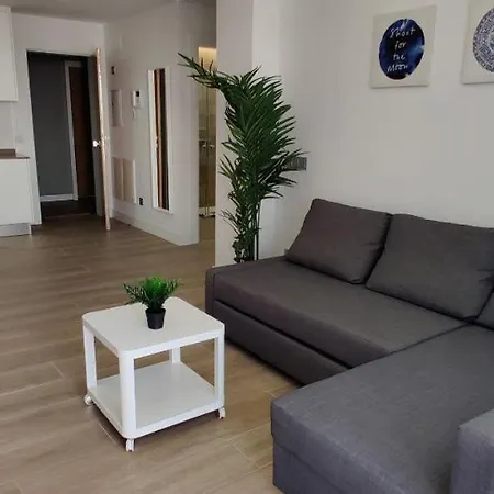 Apartment La Naval Flat Ii W Garage *