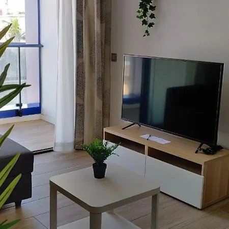 Apartment La Naval Flat Ii W Garage *